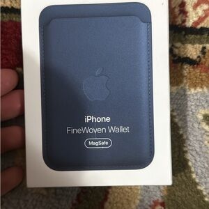 Apple iPhone FineWoven MagSafe Wallet - Navy